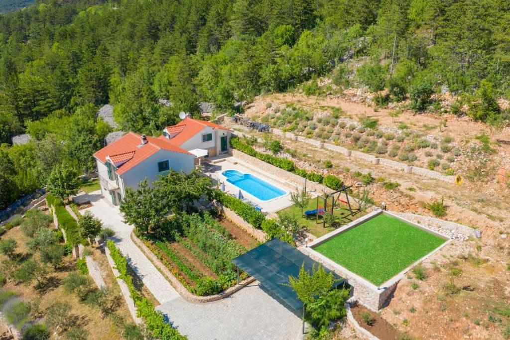 Three-Bedroom Villa With Private Pool Lovrec Luaran gambar